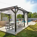 Apartament Levante