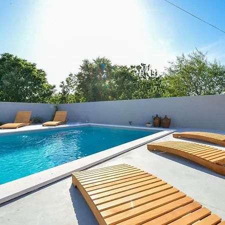 Levante Apartman *